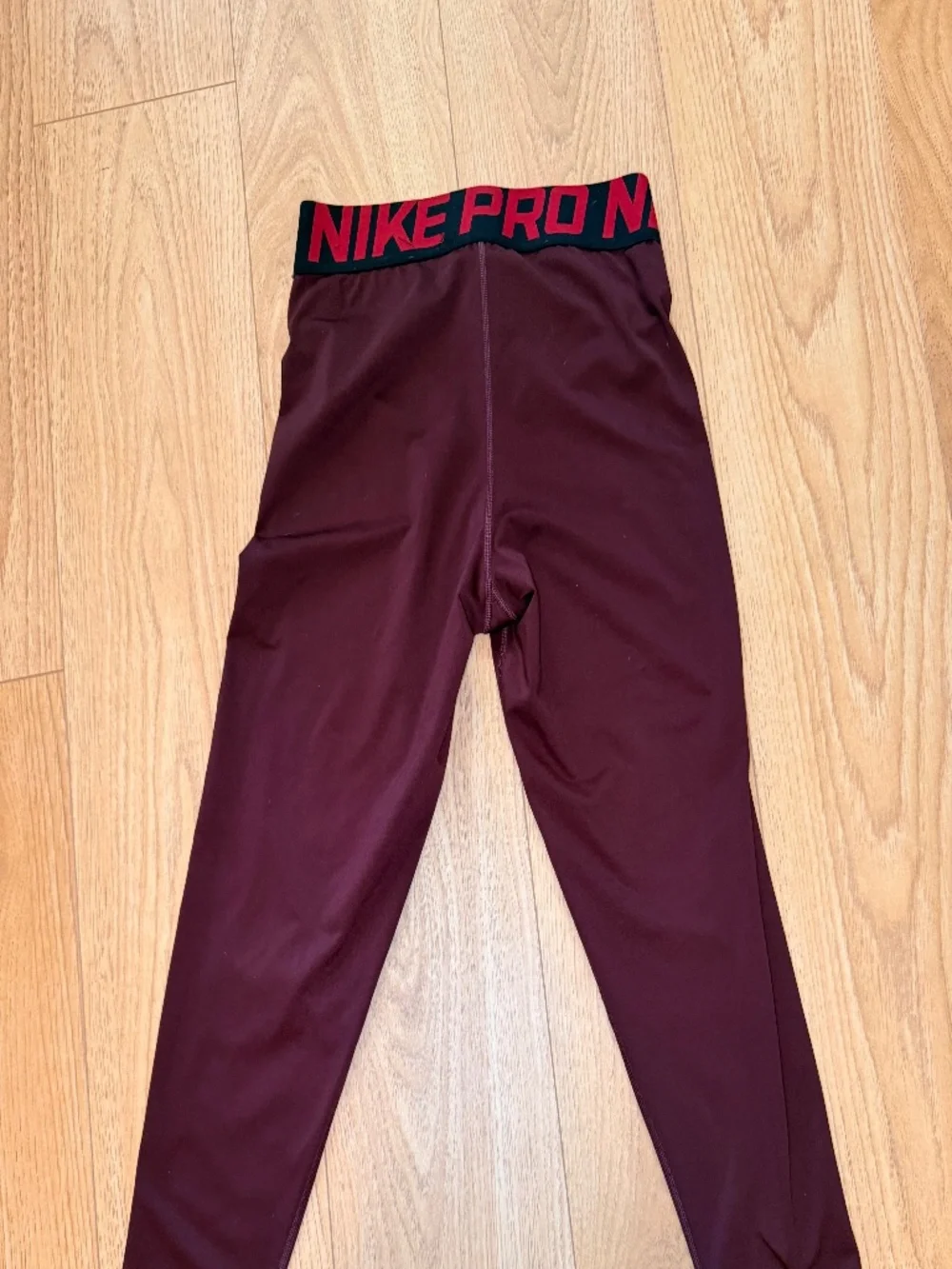 Nike Criss Cross Capri Leggings- Size Small